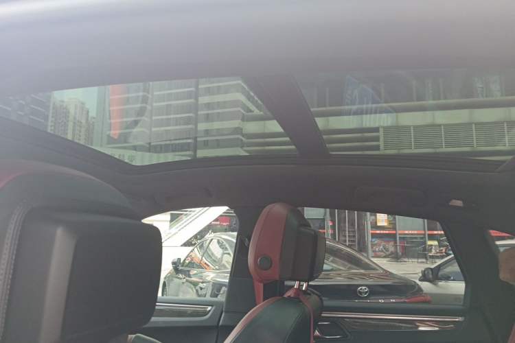Used Porsche Macan 2022 Macan 2.0T Headliner