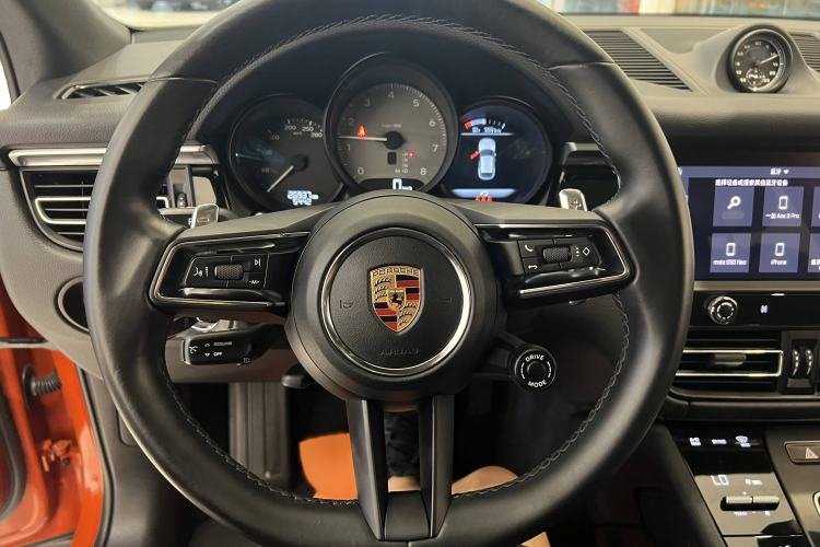 Used Porsche Macan 2022 Macan S 2.9T Interior 2
