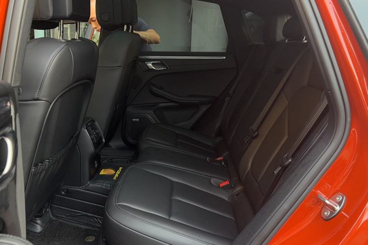 Used Porsche Macan 2022 Macan 2.0T Interior 2