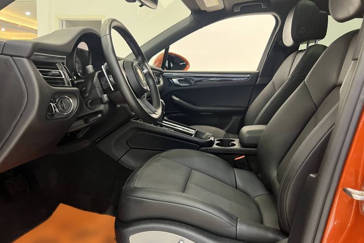 Used Porsche Macan 2022 Macan S 2.9T Interior 5