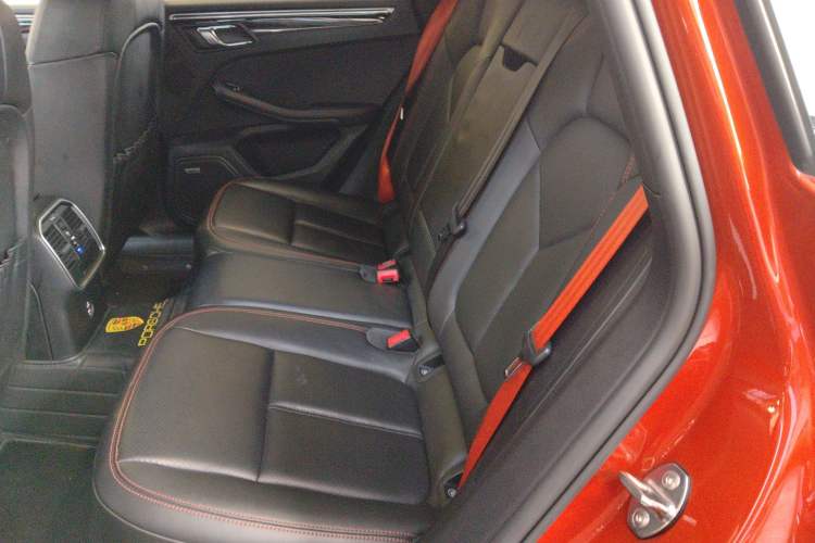 Used Porsche Macan 2022 Macan S 2.9T Left Rear Seat