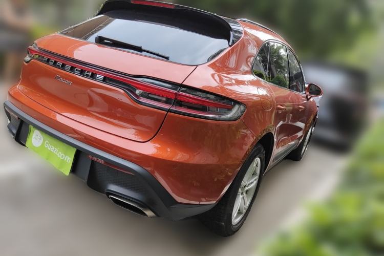 Used Porsche Macan 2022 Macan 2.0T Rear Right 45 Deg