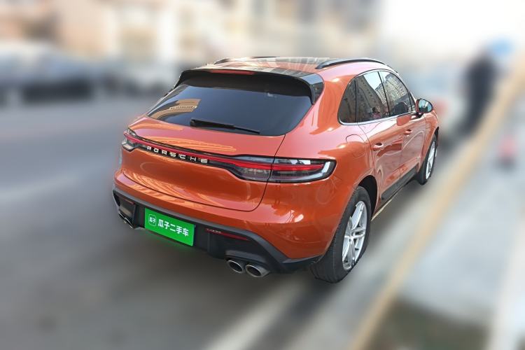 Used Porsche Macan 2022 Macan 2.0T Rear Right 45 Deg