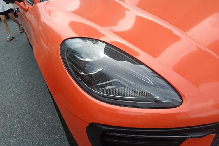 Used Porsche Macan 2022 Macan 2.0T Right Front Headlight