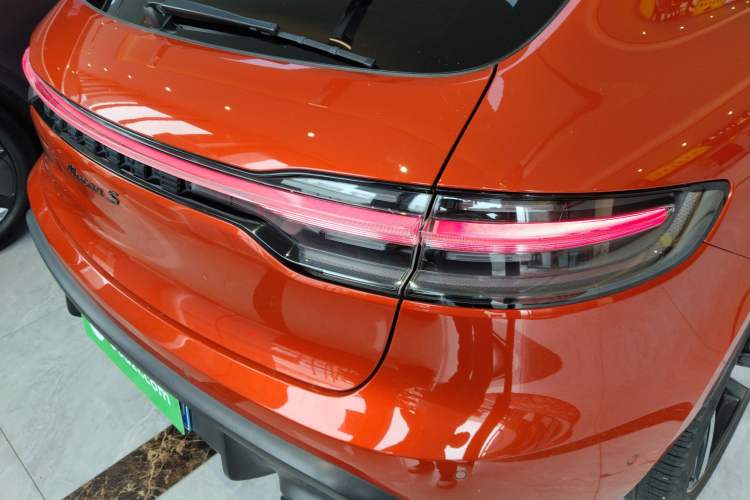 Used Porsche Macan 2022 Macan S 2.9T Right Rear Taillight