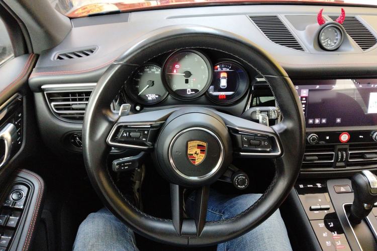 Used Porsche Macan 2022 Macan S 2.9T Steering Wheel
