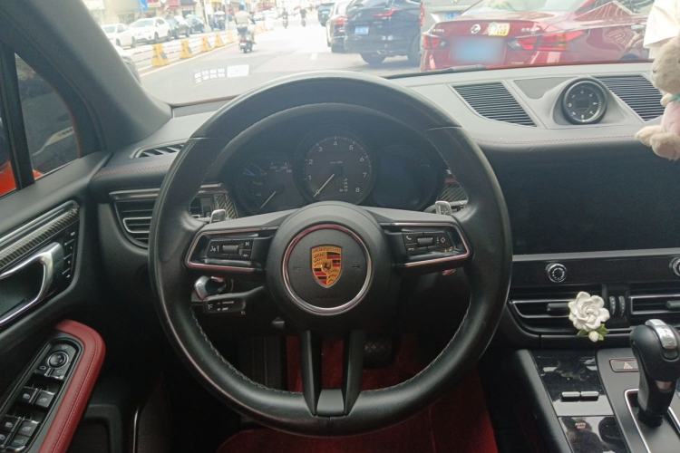 Used Porsche Macan 2022 Macan 2.0T Steering Wheel