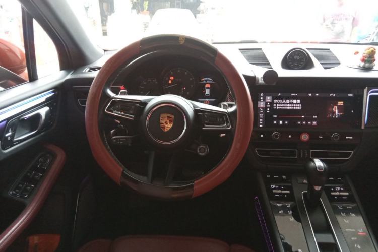 Used Porsche Macan 2022 Macan 2.0T Steering Wheel