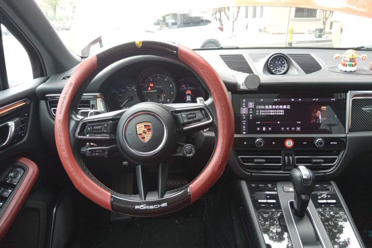 Used Porsche Macan 2022 Macan 2.0T Steering Wheel