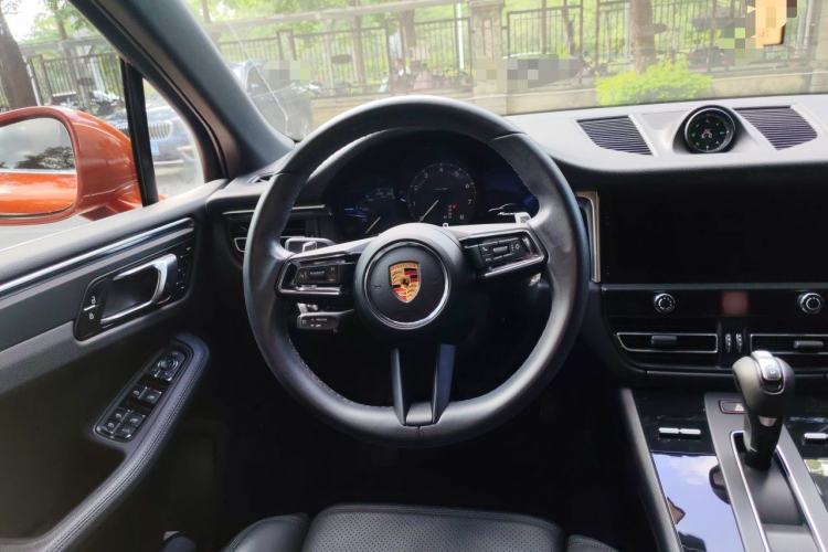 Used Porsche Macan 2022 Macan 2.0T Steering Wheel