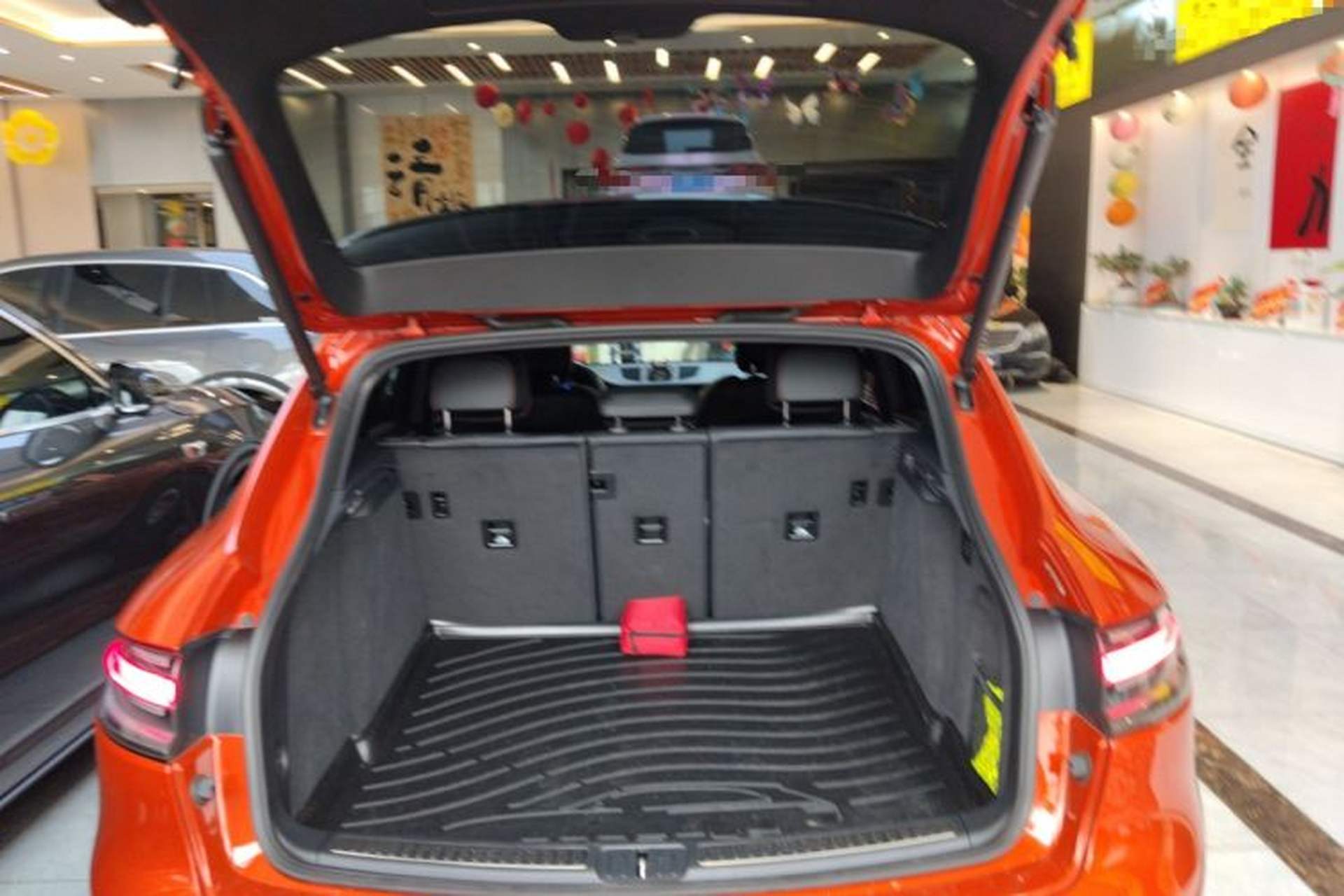 Used Porsche Macan 2022 Macan S 2.9T Trunk