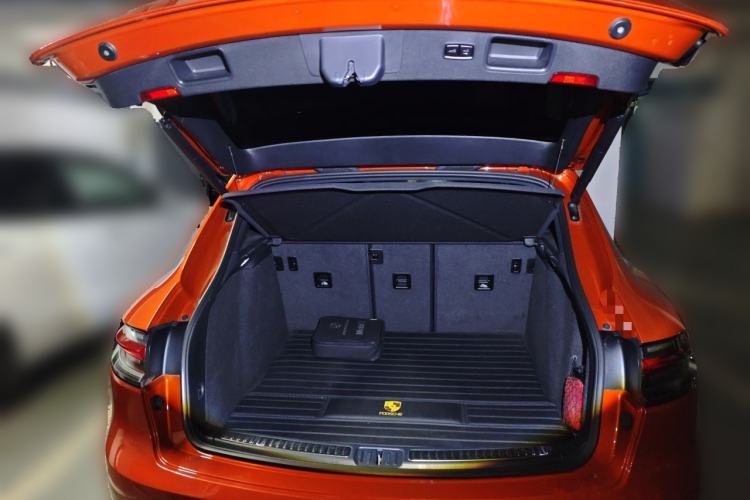 Used Porsche Macan 2022 Macan 2.0T Trunk