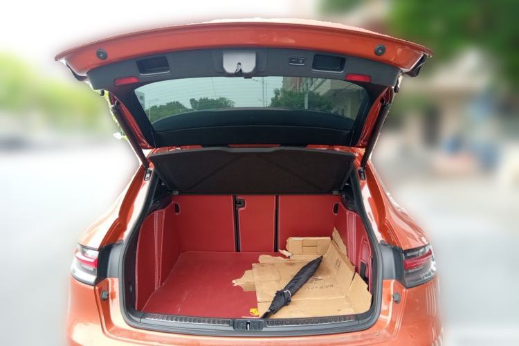 Used Porsche Macan 2022 Macan 2.0T Trunk