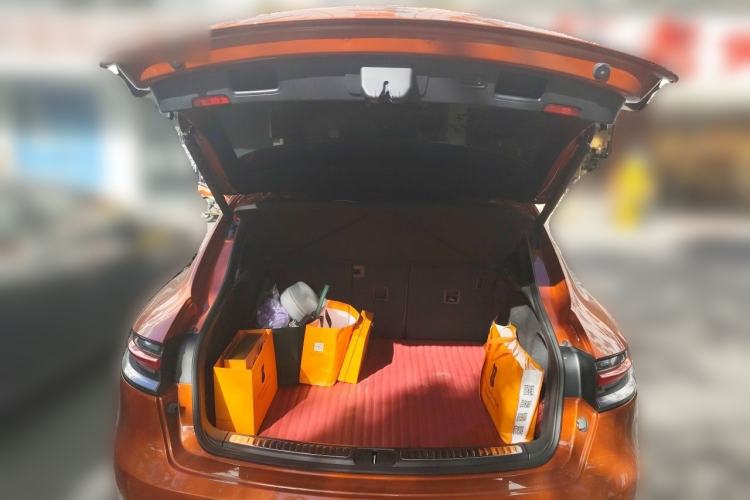 Used Porsche Macan 2022 Macan 2.0T Trunk