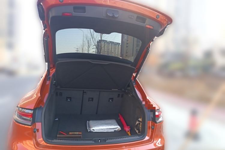 Used Porsche Macan 2022 Macan 2.0T Trunk