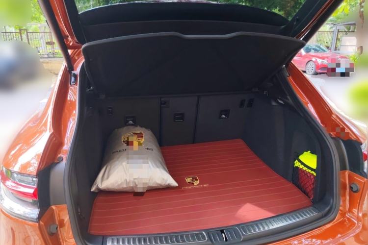 Used Porsche Macan 2022 Macan 2.0T Trunk