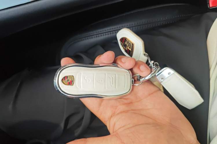 Used Porsche Macan 2022 Macan S 2.9T Vehicle Key