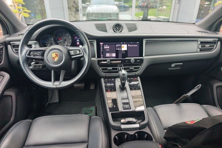 Used Porsche Macan 2022 Macan 2.0T Center Console