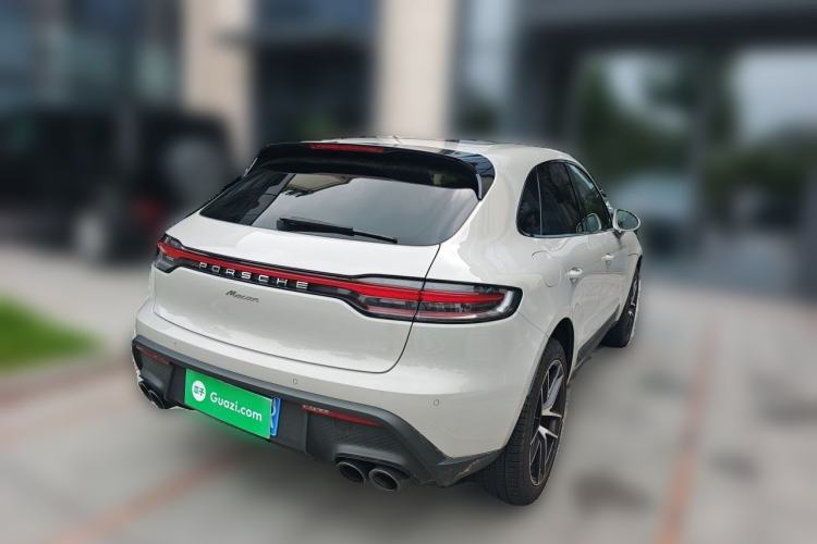 Used Porsche Macan 2022 Macan 2.0T Rear Right 45 Deg