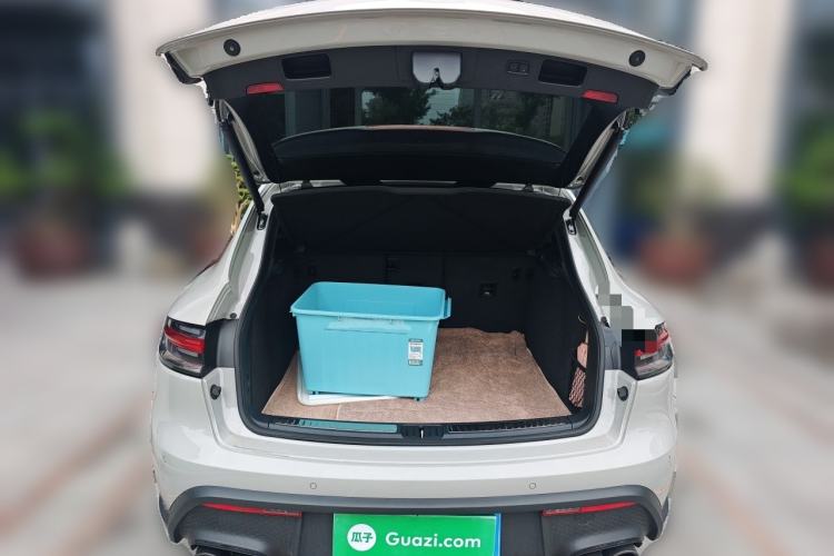 Used Porsche Macan 2022 Macan 2.0T Trunk