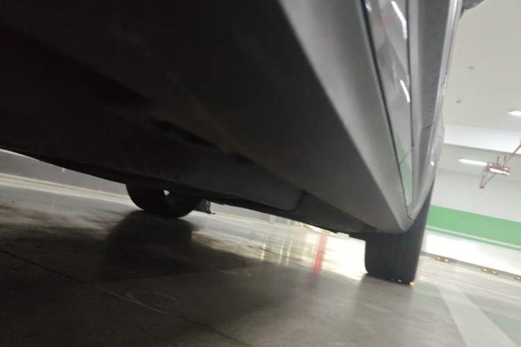 Used Porsche Macan 2022 Macan 2.0T Chassis Rear Right