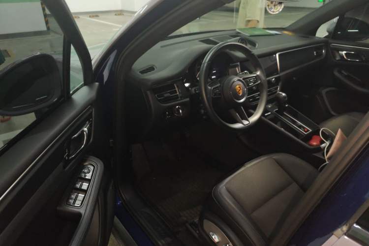 Used Porsche Macan 2022 Macan 2.0T Driver Seat