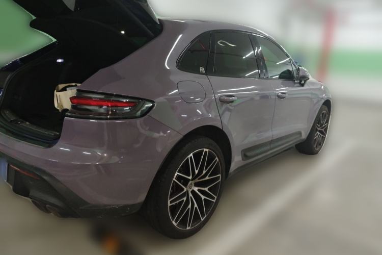 Used Porsche Macan 2022 Macan 2.0T Rear Right 45 Deg