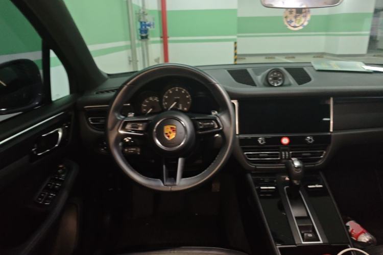 Used Porsche Macan 2022 Macan 2.0T Steering Wheel