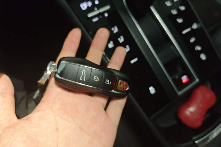 Used Porsche Macan 2022 Macan 2.0T Vehicle Key