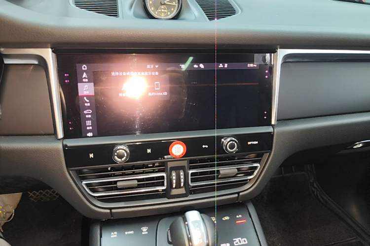Used Porsche Macan 2022 Macan 2.0T Audio And AC Panel