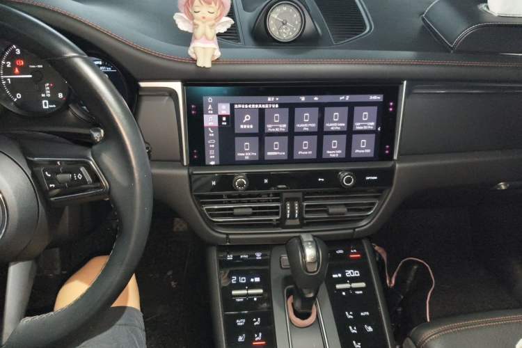Used Porsche Macan 2022 Macan 2.0T Audio And AC Panel