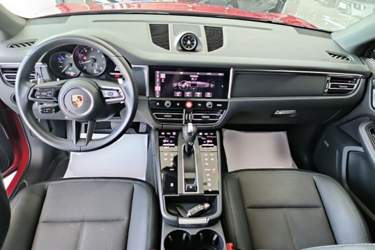 Used Porsche Macan 2022 Macan 2.0T Center Console