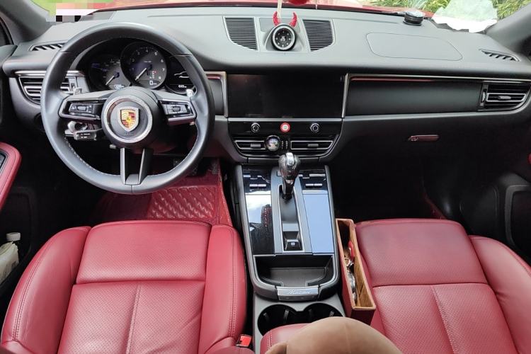 Used Porsche Macan 2022 Macan 2.0T Center Console