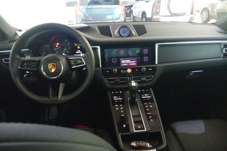 Used Porsche Macan 2022 Macan 2.0T Center Console