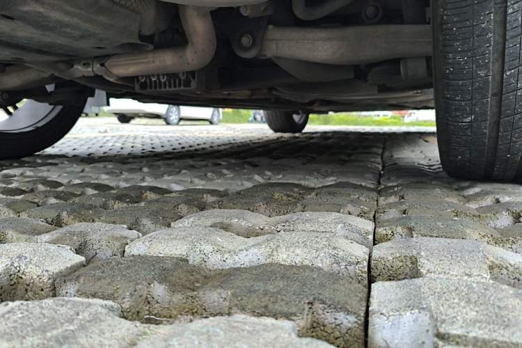 Used Porsche Macan 2022 Macan 2.0T Chassis Rear Right