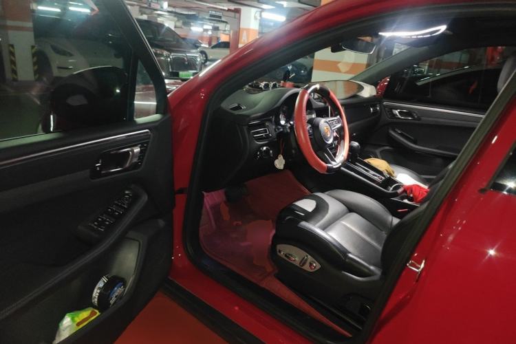 Used Porsche Macan 2022 Macan 2.0T Driver Seat