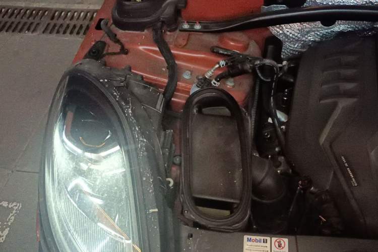 Used Porsche Macan 2022 Macan 2.0T Engine Bay Right