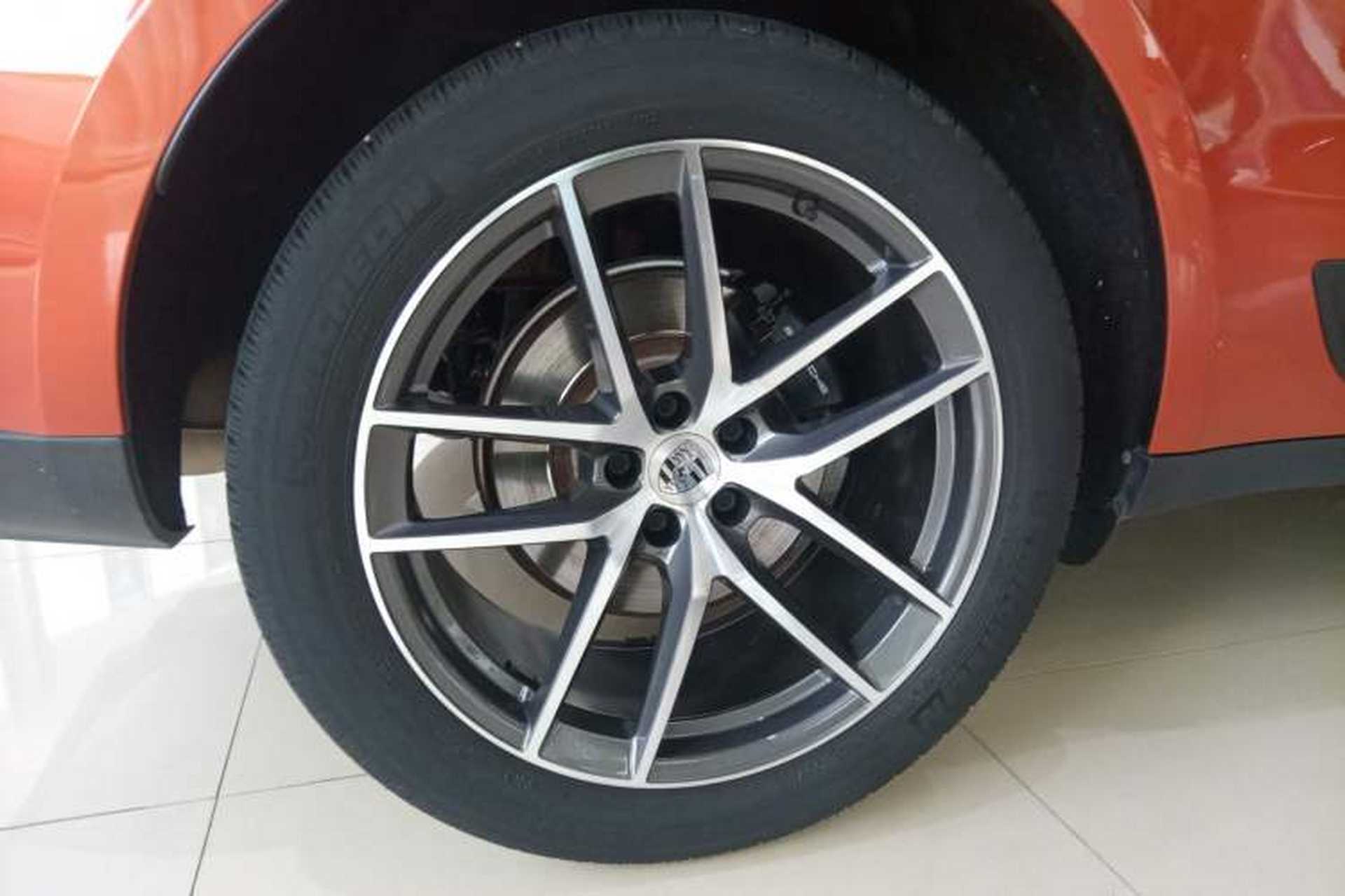 Used Porsche Macan 2022 Macan 2.0T Exterior 5