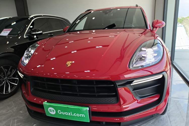 Used Porsche Macan 2022 Macan 2.0T Front