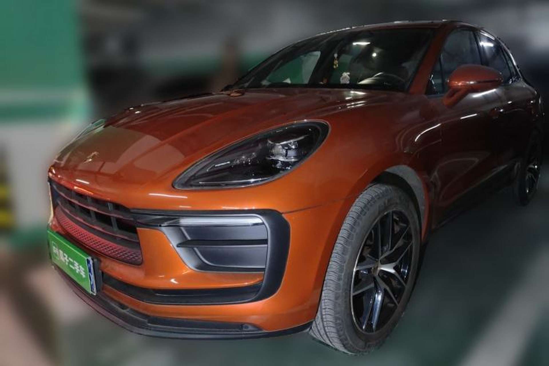 Used Porsche Macan 2022 Macan 2.0T Front Left 45 Deg