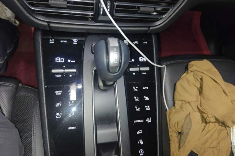 Used Porsche Macan 2022 Macan 2.0T Gear Lever