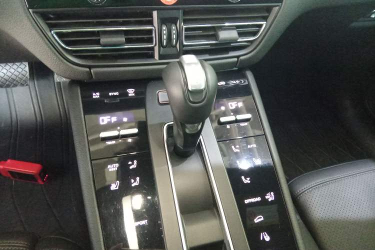 Used Porsche Macan 2022 Macan 2.0T Gear Lever
