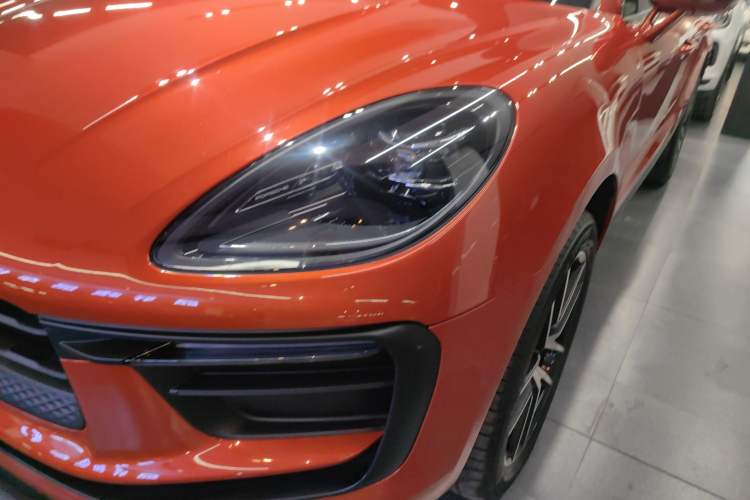Used Porsche Macan 2022 Macan 2.0T Left Front Headlight