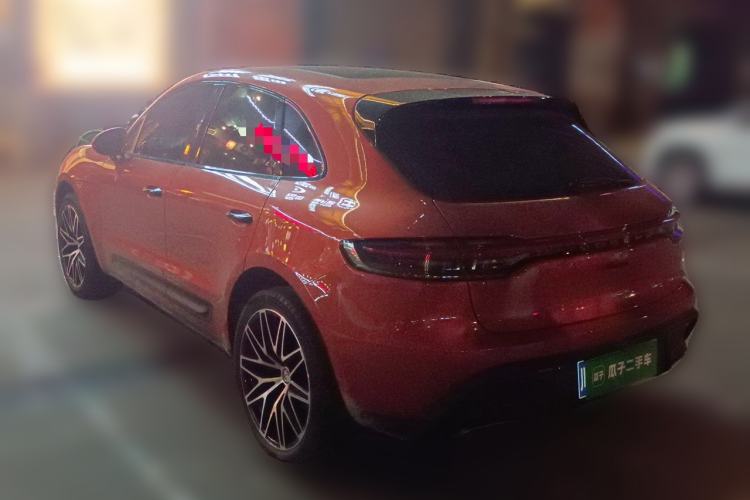 Used Porsche Macan 2022 Macan 2.0T Rear Left 45 Deg