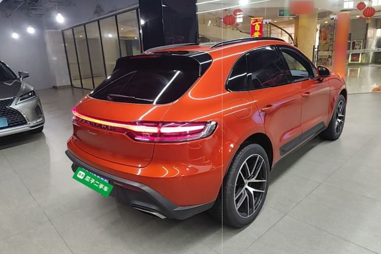 Used Porsche Macan 2022 Macan 2.0T Rear Right 45 Deg