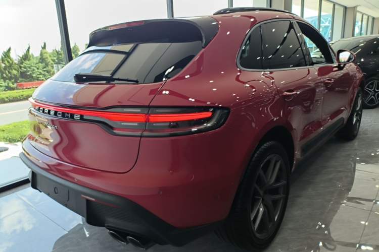 Used Porsche Macan 2022 Macan 2.0T Right Rear Taillight