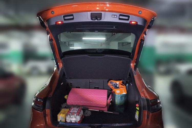 Used Porsche Macan 2022 Macan 2.0T Trunk