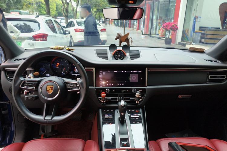 Used Porsche Macan 2022 Macan 2.0T Center Console