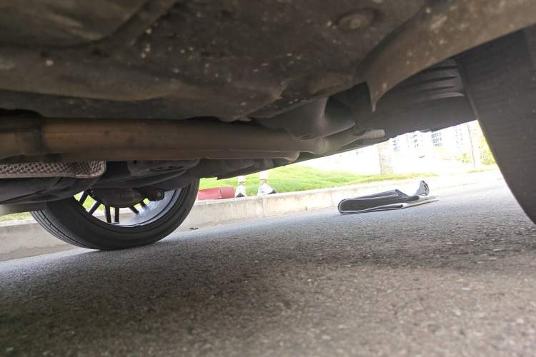 Used Porsche Macan 2022 Macan 2.0T Chassis Rear Left