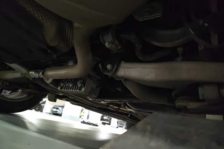 Used Porsche Macan 2022 Macan 2.0T Chassis Rear Right